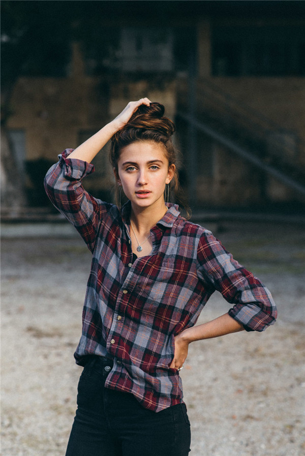 一日之計在於晨 清新暖陽中的苗條身姿